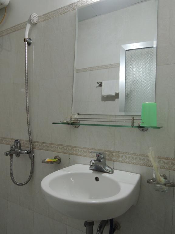 Hai Trang Hotel Ha Long Zewnętrze zdjęcie